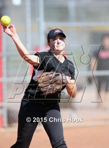 Thumbnail 1 in Catalina Foothills vs. Empire (Tucson Badger Invitational) photogallery.