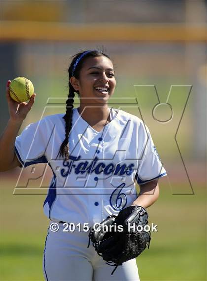Thumbnail 3 in Catalina Foothills vs. Empire (Tucson Badger Invitational) photogallery.
