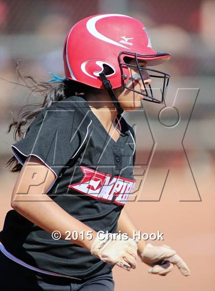 Thumbnail 3 in Catalina Foothills vs. Empire (Tucson Badger Invitational) photogallery.
