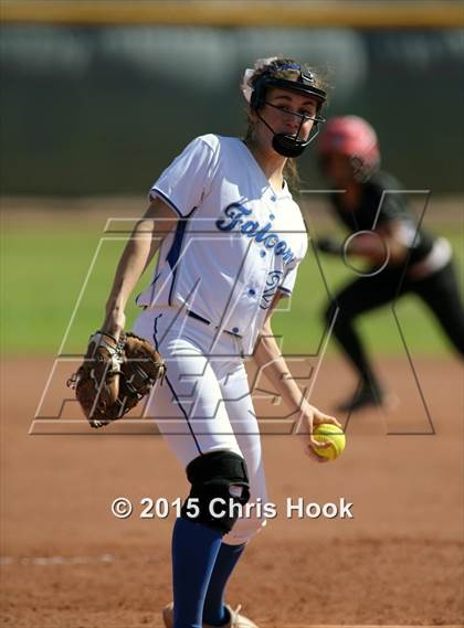 Thumbnail 3 in Catalina Foothills vs. Empire (Tucson Badger Invitational) photogallery.