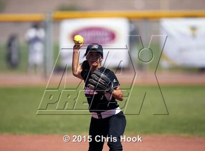 Thumbnail 3 in Catalina Foothills vs. Empire (Tucson Badger Invitational) photogallery.