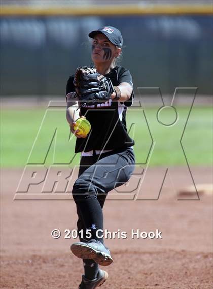 Thumbnail 1 in Catalina Foothills vs. Empire (Tucson Badger Invitational) photogallery.