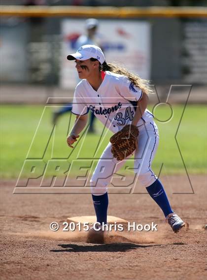 Thumbnail 1 in Catalina Foothills vs. Empire (Tucson Badger Invitational) photogallery.