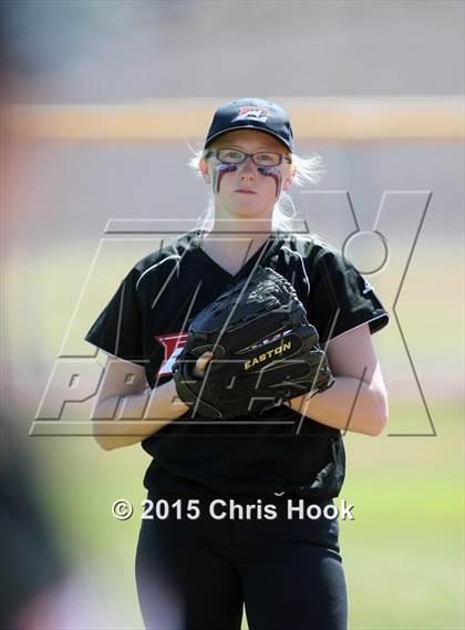 Thumbnail 1 in Catalina Foothills vs. Empire (Tucson Badger Invitational) photogallery.