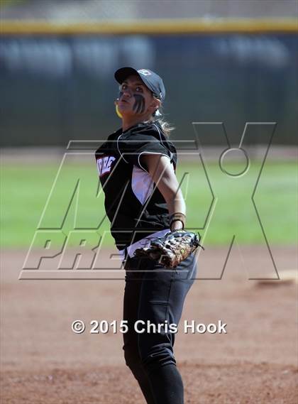 Thumbnail 3 in Catalina Foothills vs. Empire (Tucson Badger Invitational) photogallery.