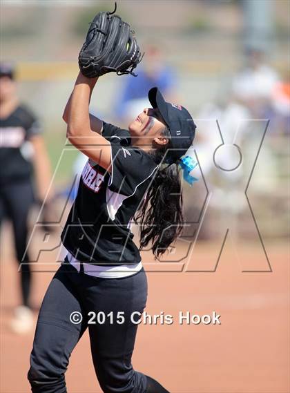 Thumbnail 1 in Catalina Foothills vs. Empire (Tucson Badger Invitational) photogallery.