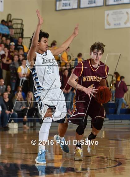 Thumbnail 2 in Windsor vs. Valor Christian (CHSAA 4A Great 8) photogallery.