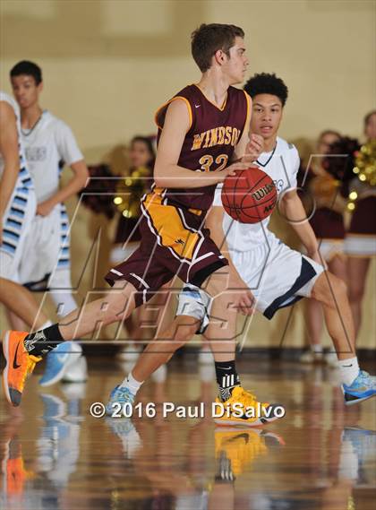 Thumbnail 3 in Windsor vs. Valor Christian (CHSAA 4A Great 8) photogallery.