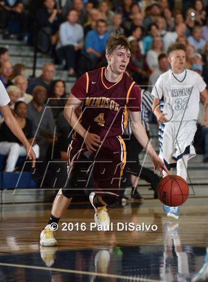 Thumbnail 1 in Windsor vs. Valor Christian (CHSAA 4A Great 8) photogallery.