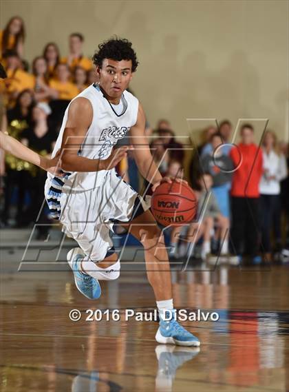 Thumbnail 3 in Windsor vs. Valor Christian (CHSAA 4A Great 8) photogallery.