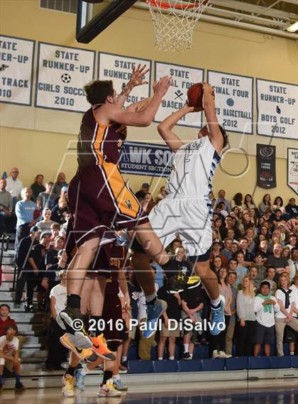 Thumbnail 1 in Windsor vs. Valor Christian (CHSAA 4A Great 8) photogallery.