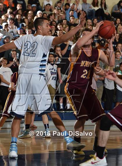Thumbnail 1 in Windsor vs. Valor Christian (CHSAA 4A Great 8) photogallery.