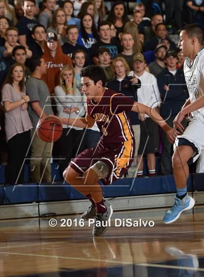 Thumbnail 3 in Windsor vs. Valor Christian (CHSAA 4A Great 8) photogallery.