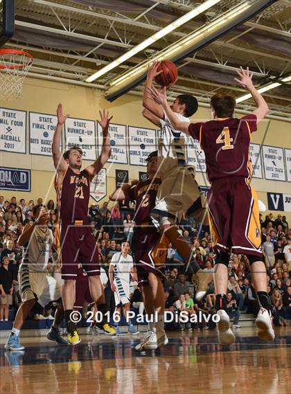 Thumbnail 3 in Windsor vs. Valor Christian (CHSAA 4A Great 8) photogallery.