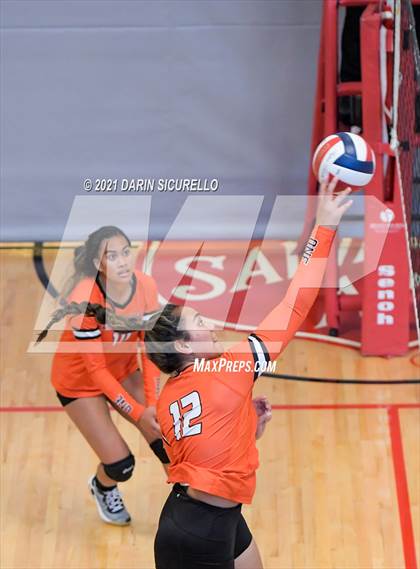 Thumbnail 3 in West Anchorage vs Bishop's School (Nike Tournament of Champions) photogallery.