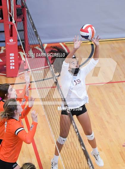 Thumbnail 1 in West Anchorage vs Bishop's School (Nike Tournament of Champions) photogallery.