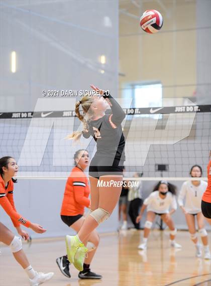 Thumbnail 2 in West Anchorage vs Bishop's School (Nike Tournament of Champions) photogallery.