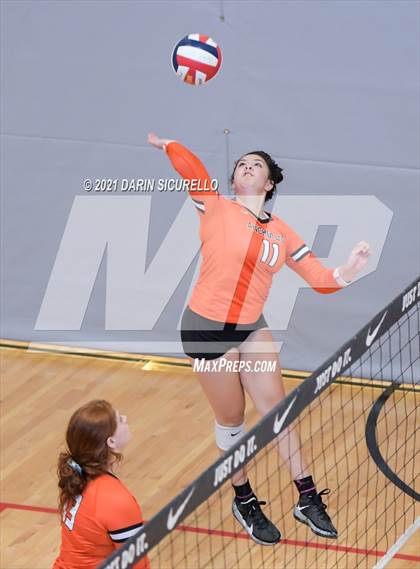 Thumbnail 2 in West Anchorage vs Bishop's School (Nike Tournament of Champions) photogallery.
