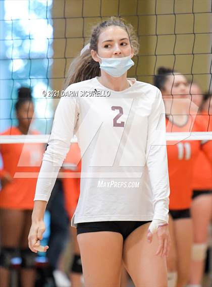 Thumbnail 2 in West Anchorage vs Bishop's School (Nike Tournament of Champions) photogallery.