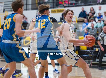 Thumbnail 1 in Tri-Central vs. Greenfield-Central photogallery.