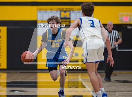 Thumbnail 2 in Tri-Central vs. Greenfield-Central photogallery.