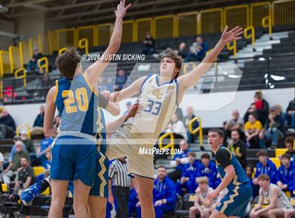 Thumbnail 3 in Tri-Central vs. Greenfield-Central photogallery.