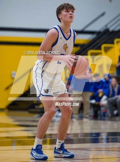 Thumbnail 3 in Tri-Central vs. Greenfield-Central photogallery.