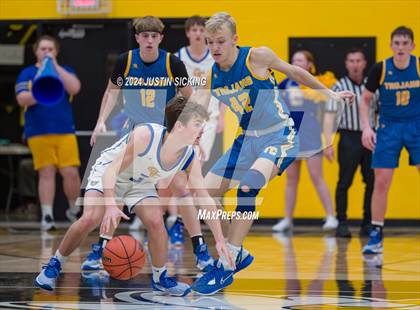 Thumbnail 3 in Tri-Central vs. Greenfield-Central photogallery.