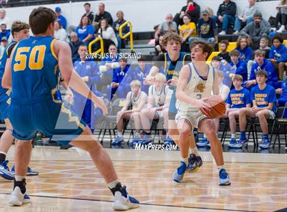 Thumbnail 3 in Tri-Central vs. Greenfield-Central photogallery.
