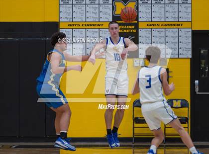 Thumbnail 1 in Tri-Central vs. Greenfield-Central photogallery.