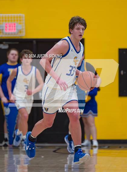 Thumbnail 1 in Tri-Central vs. Greenfield-Central photogallery.
