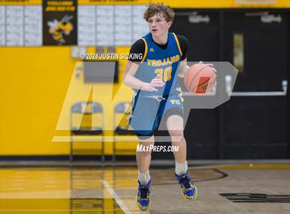 Thumbnail 1 in Tri-Central vs. Greenfield-Central photogallery.