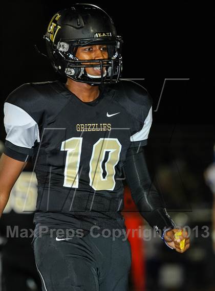 Thumbnail 2 in Golden Valley vs. Agoura photogallery.