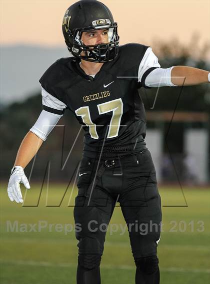 Thumbnail 2 in Golden Valley vs. Agoura photogallery.