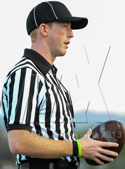 Thumbnail 1 in Golden Valley vs. Agoura photogallery.