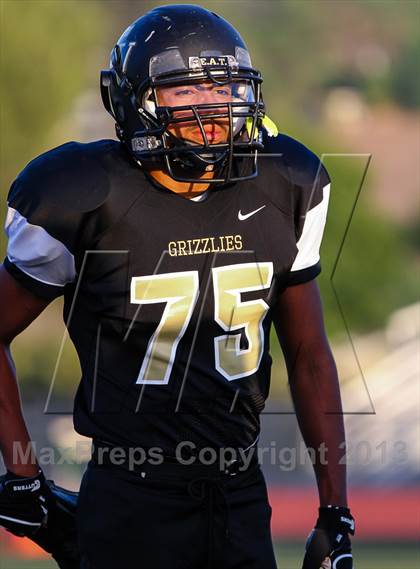 Thumbnail 2 in Golden Valley vs. Agoura photogallery.