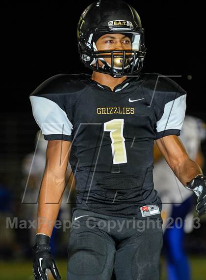 Thumbnail 1 in Golden Valley vs. Agoura photogallery.