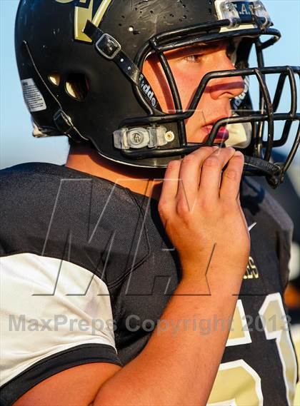 Thumbnail 2 in Golden Valley vs. Agoura photogallery.