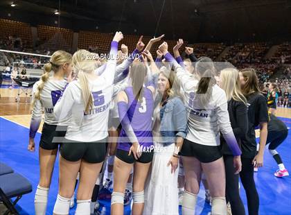 Thumbnail 2 in Thompson Valley vs. Lutheran (CHSAA 4A State Final) photogallery.