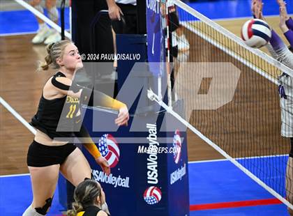 Thumbnail 3 in Thompson Valley vs. Lutheran (CHSAA 4A State Final) photogallery.
