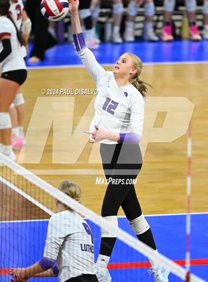 Thumbnail 2 in Thompson Valley vs. Lutheran (CHSAA 4A State Final) photogallery.