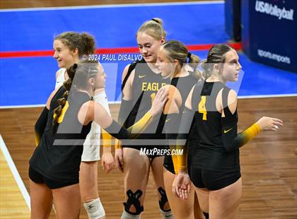 Thumbnail 3 in Thompson Valley vs. Lutheran (CHSAA 4A State Final) photogallery.