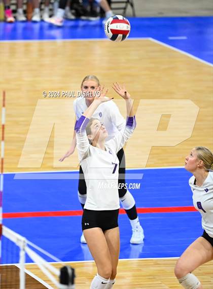 Thumbnail 1 in Thompson Valley vs. Lutheran (CHSAA 4A State Final) photogallery.