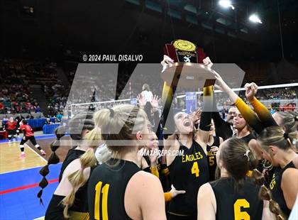 Thumbnail 3 in Thompson Valley vs. Lutheran (CHSAA 4A State Final) photogallery.