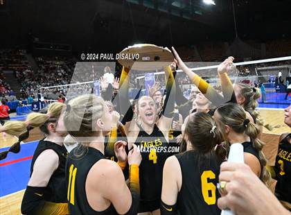 Thumbnail 1 in Thompson Valley vs. Lutheran (CHSAA 4A State Final) photogallery.