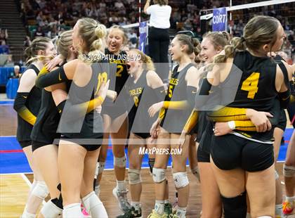 Thumbnail 2 in Thompson Valley vs. Lutheran (CHSAA 4A State Final) photogallery.