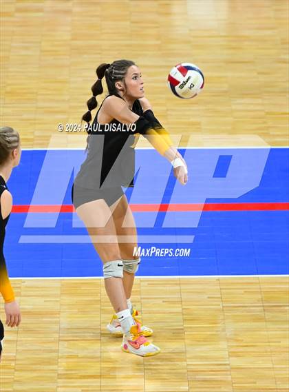 Thumbnail 3 in Thompson Valley vs. Lutheran (CHSAA 4A State Final) photogallery.