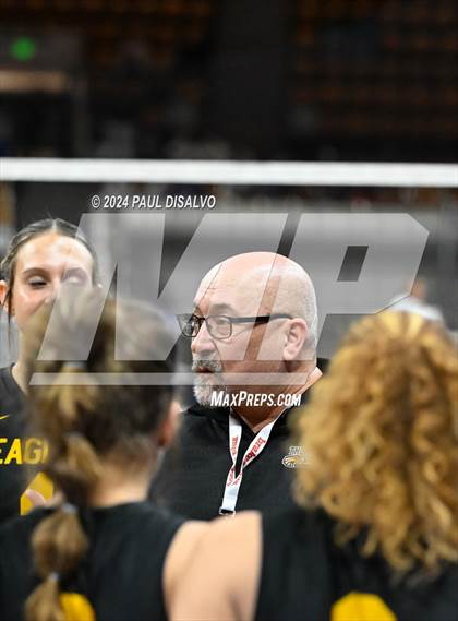 Thumbnail 2 in Thompson Valley vs. Lutheran (CHSAA 4A State Final) photogallery.
