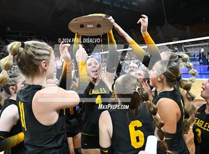 Thumbnail 3 in Thompson Valley vs. Lutheran (CHSAA 4A State Final) photogallery.