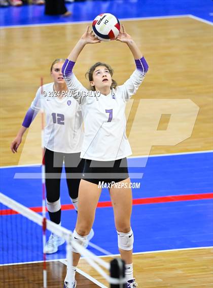 Thumbnail 2 in Thompson Valley vs. Lutheran (CHSAA 4A State Final) photogallery.